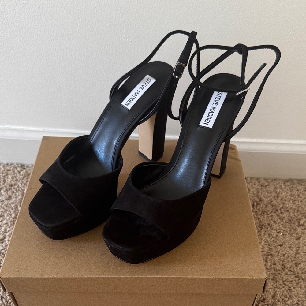 Steve Madden Elegant Black Strappy Heels